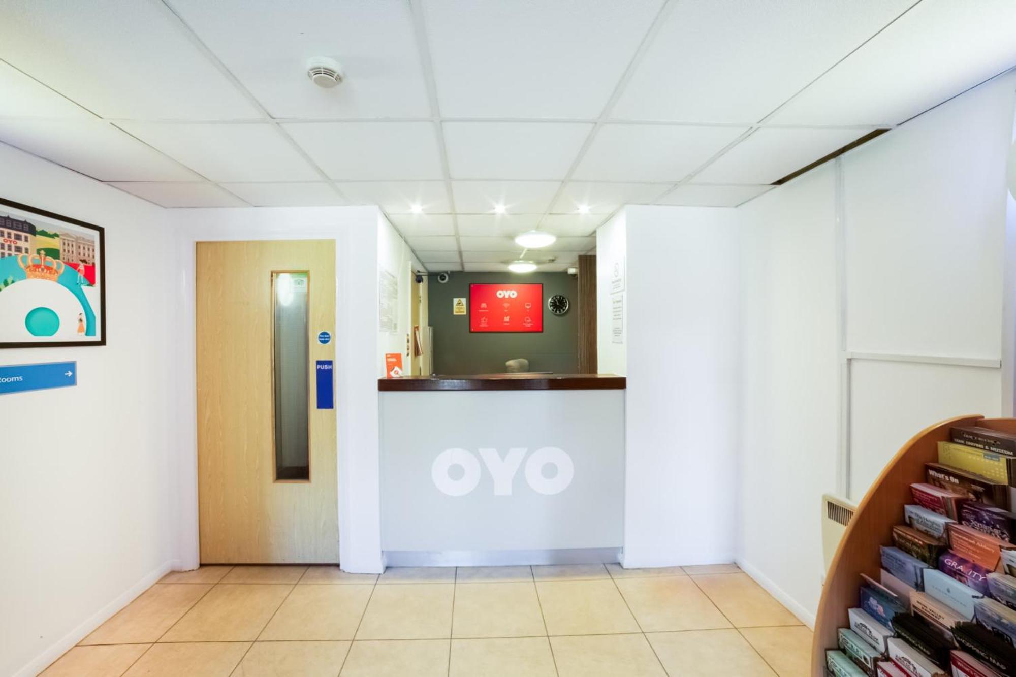 Oyo Sunrise Hotel, A46 N Leicester Трассингтон Экстерьер фото