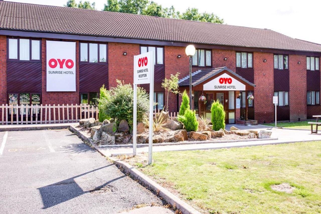 Oyo Sunrise Hotel, A46 N Leicester Трассингтон Экстерьер фото