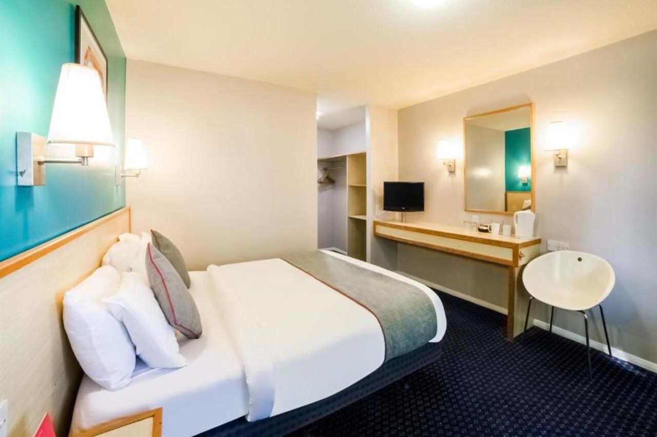 Oyo Sunrise Hotel, A46 N Leicester Трассингтон Экстерьер фото